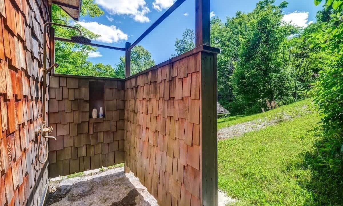 Photo of Outdoor in Frontenac