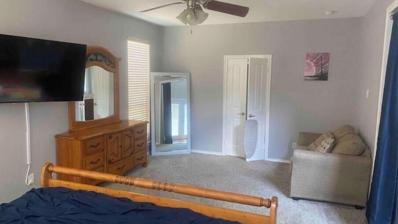 Photo of Bedroom in Midlothian