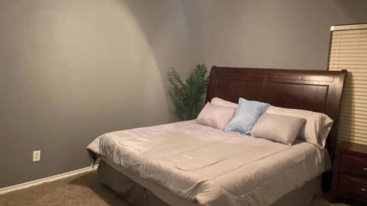Photo of Bedroom in Midlothian