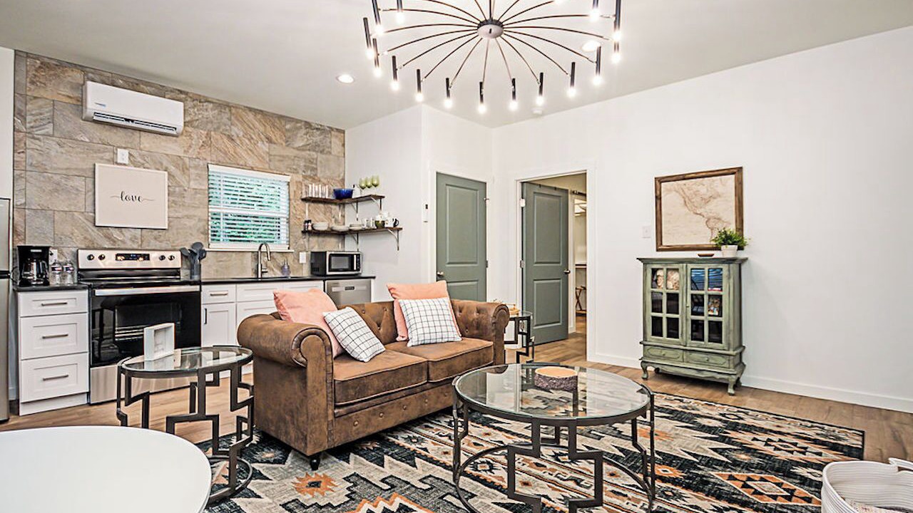 Photo of Livingroom in Nacogdoches