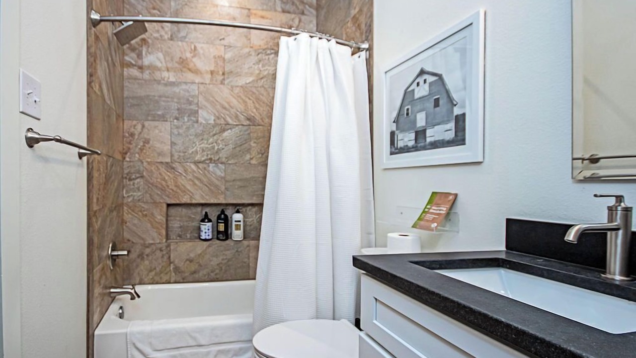Photo of Bathroom in Nacogdoches