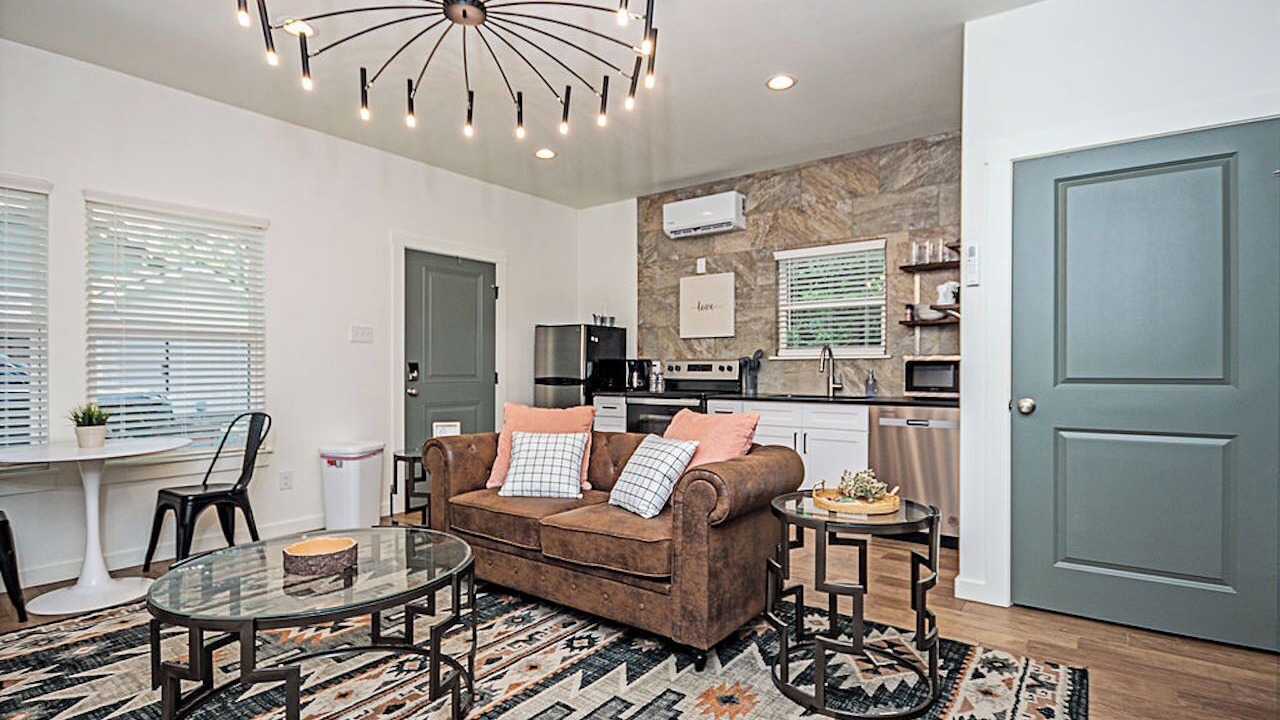 Photo of Livingroom in Nacogdoches