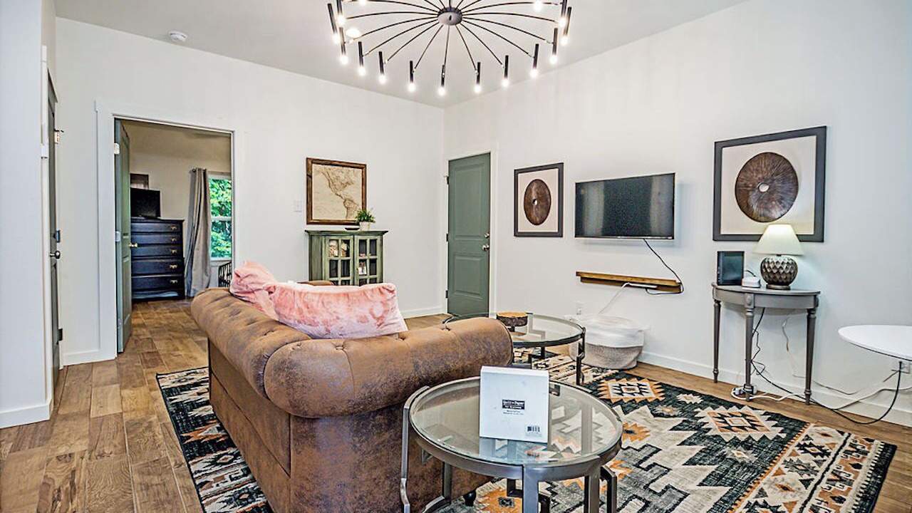 Photo of Livingroom in Nacogdoches
