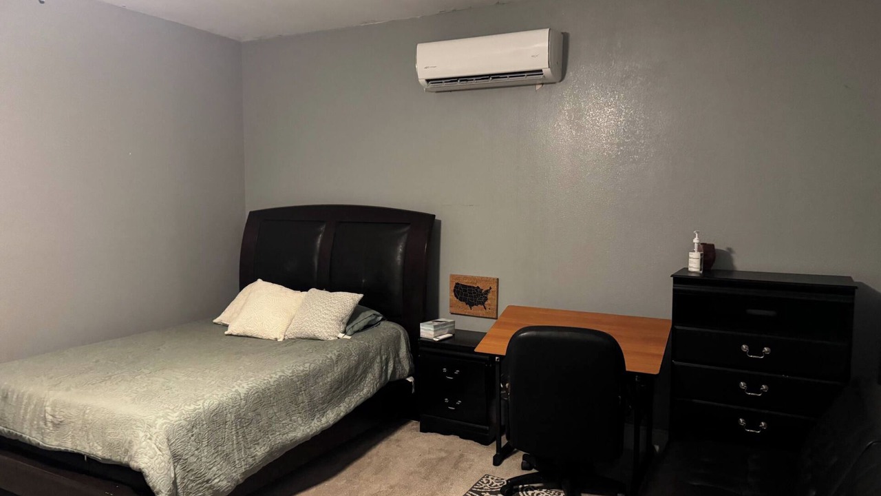 Photo of Bedroom in Brownsville