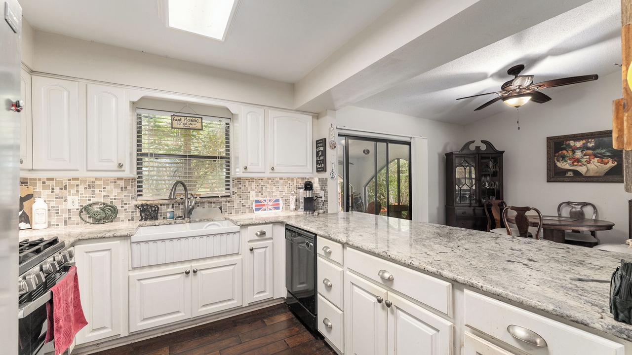 Photo of Kitchen in Lake Panasoffkee