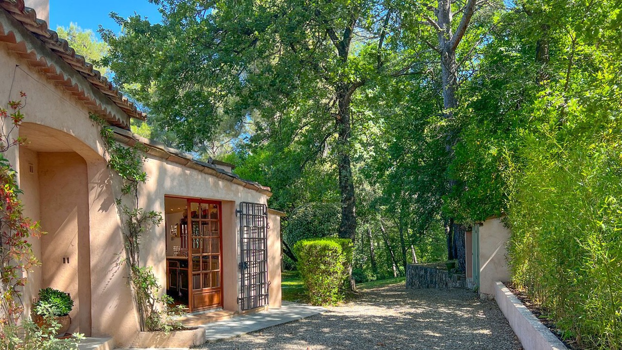 Photo of Outdoor in Le Rouret