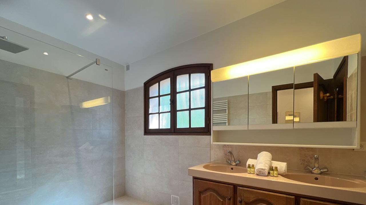 Photo of Bathroom in Le Rouret