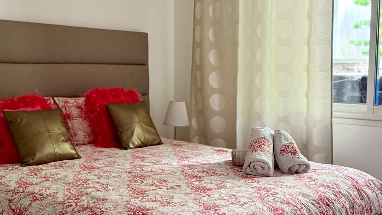 Photo of Bedroom in Saint-James