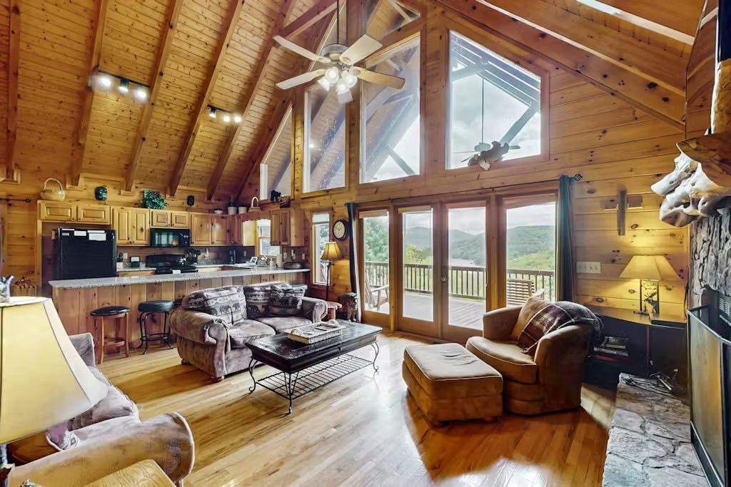 Photo of Livingroom in Necowa Cove