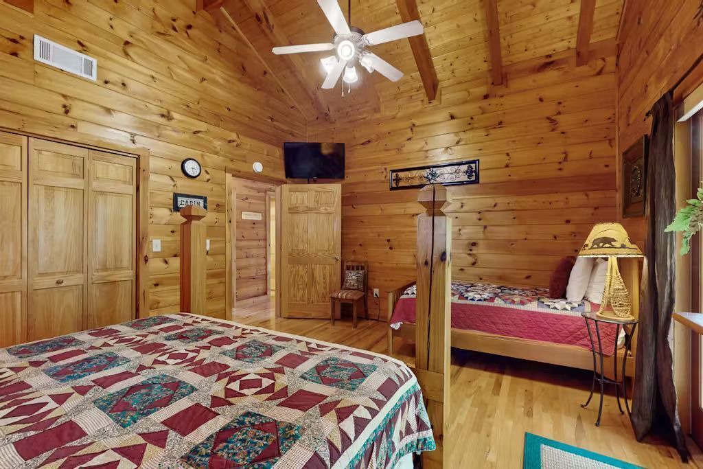 Photo of Bedroom in Necowa Cove