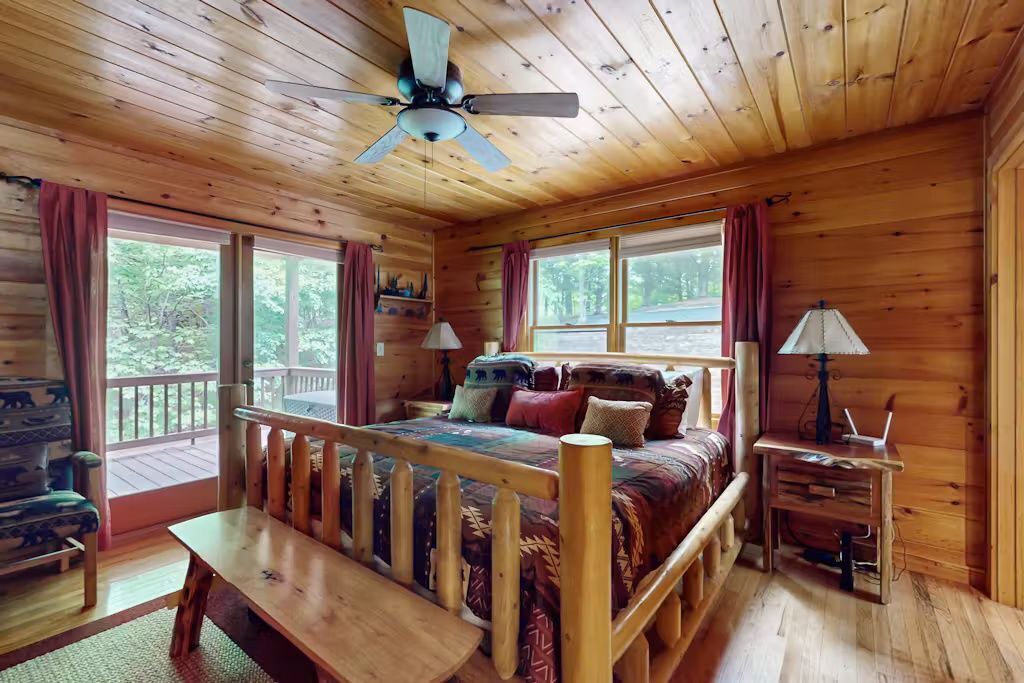 Photo of Bedroom in Necowa Cove
