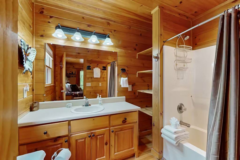 Photo of Bathroom in Necowa Cove
