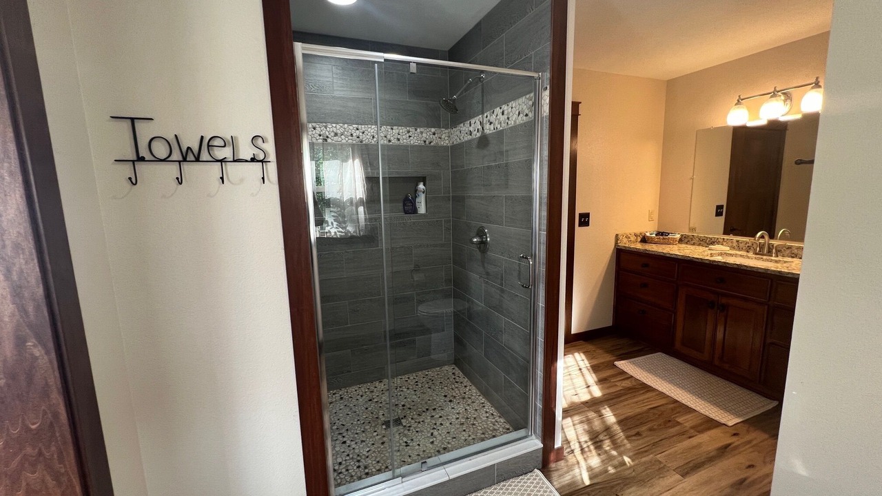 Photo of Bathroom in Jasper