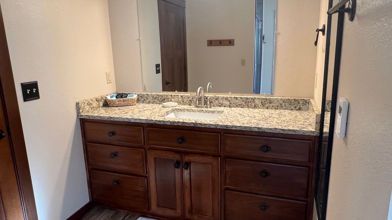 Photo of Bathroom in Jasper