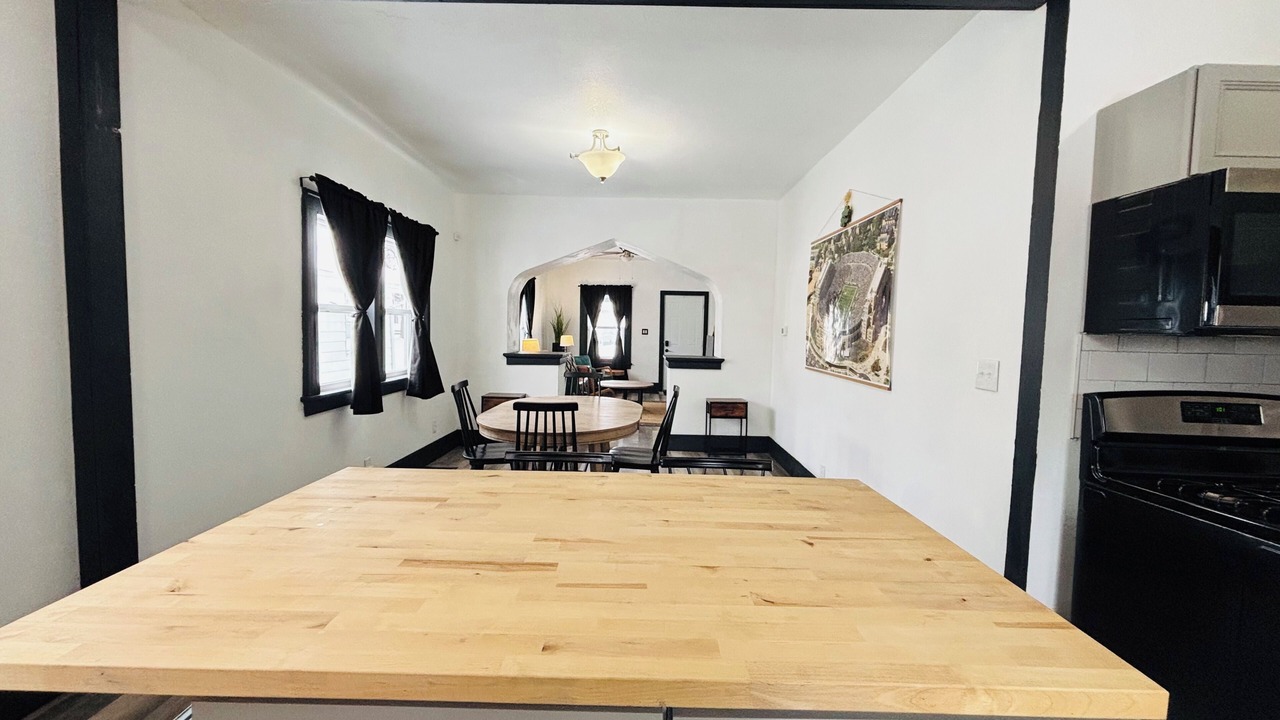 Photo of Livingroom in Northeast South Bend