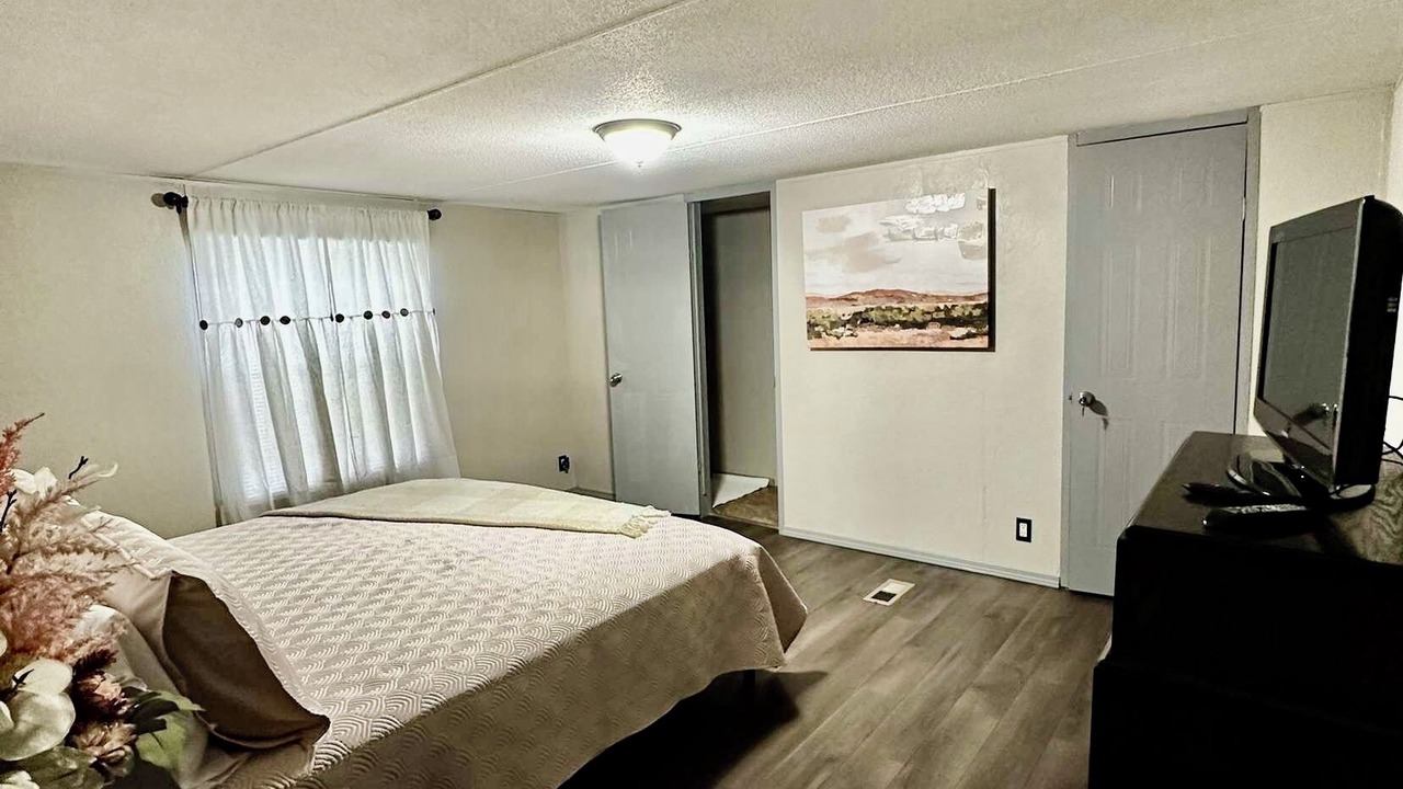 Photo of Bedroom in Omega