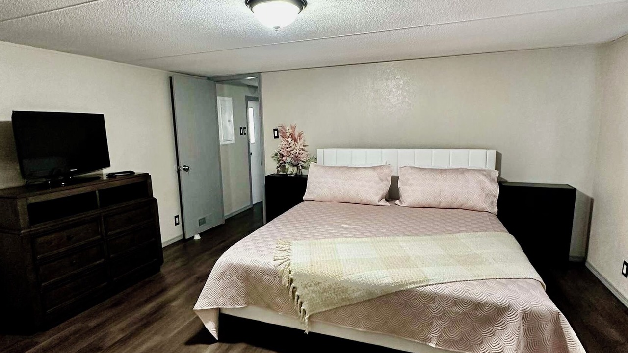 Photo of Bedroom in Omega