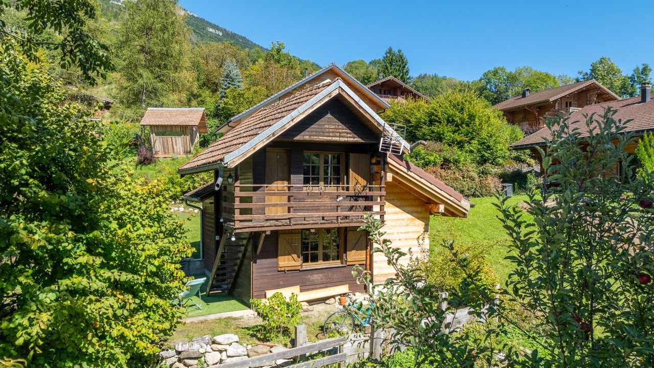 Photo of Outdoor in Thones