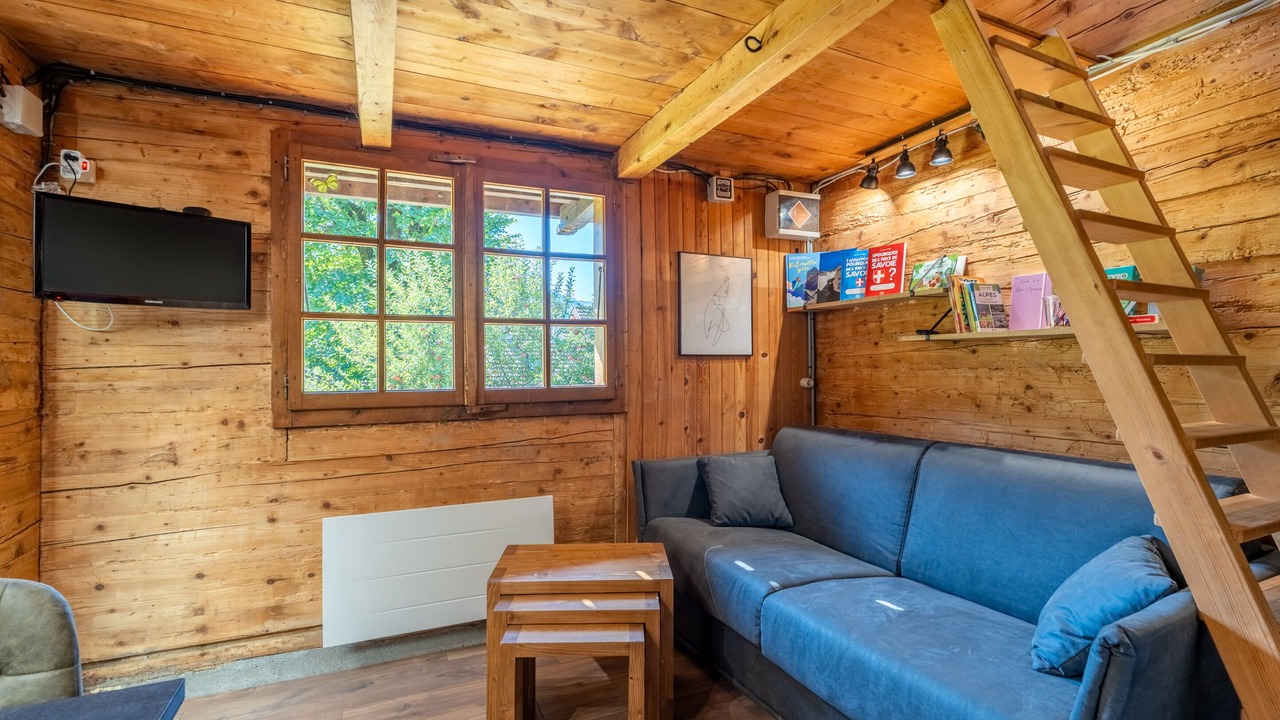 Photo of Livingroom in Thones