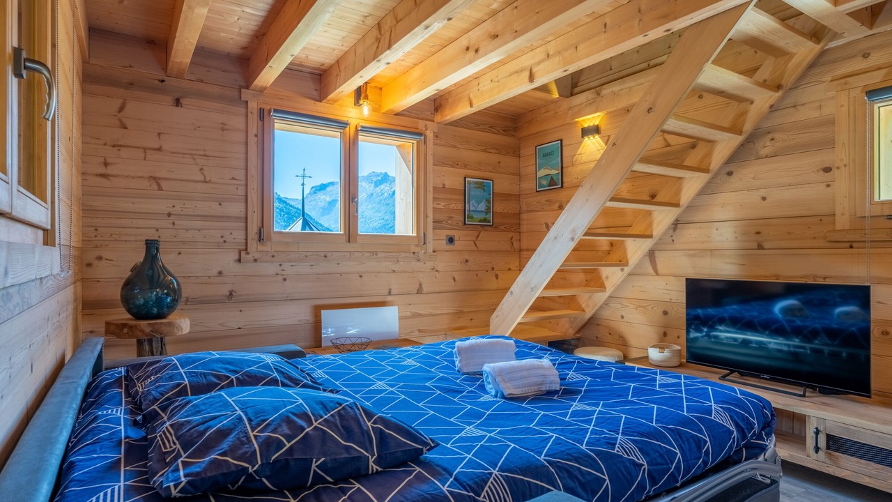 Photo of Bedroom in Thones