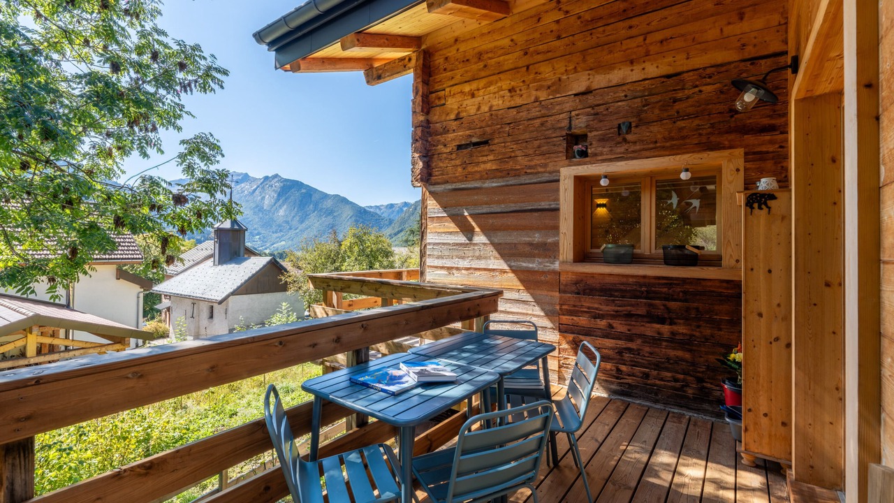 Photo of Outdoor in Thones