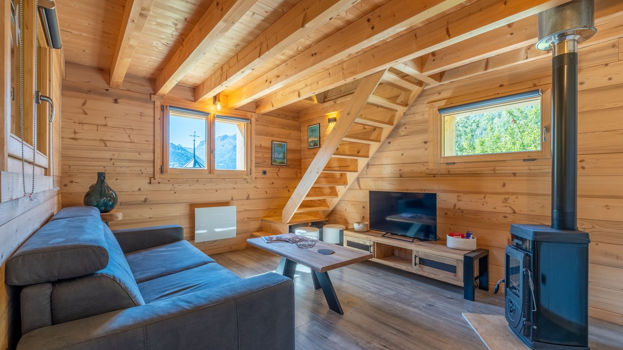 Photo of Livingroom in Thones