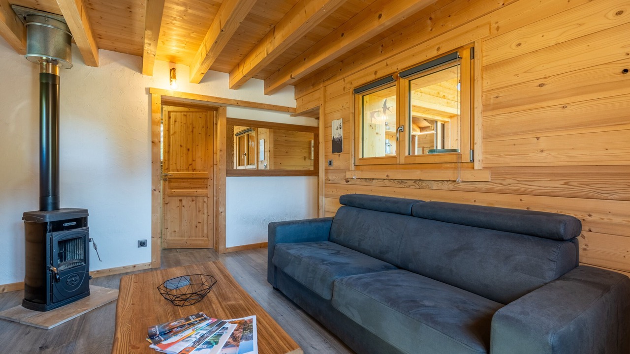 Photo of Livingroom in Thones