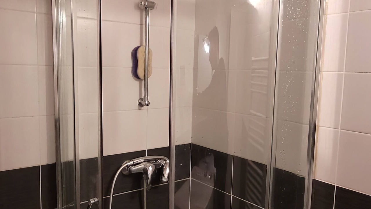 Photo of Bathroom in Saint-Lo
