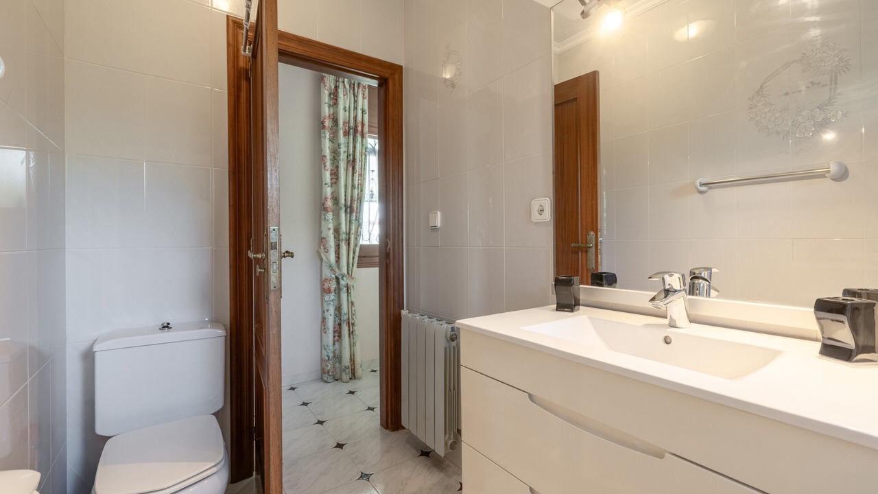 Photo of Bathroom in Miami Platja