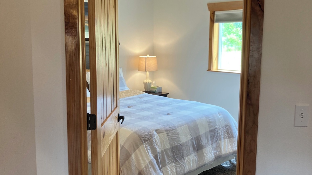 Photo of Bedroom in Oak Harbor