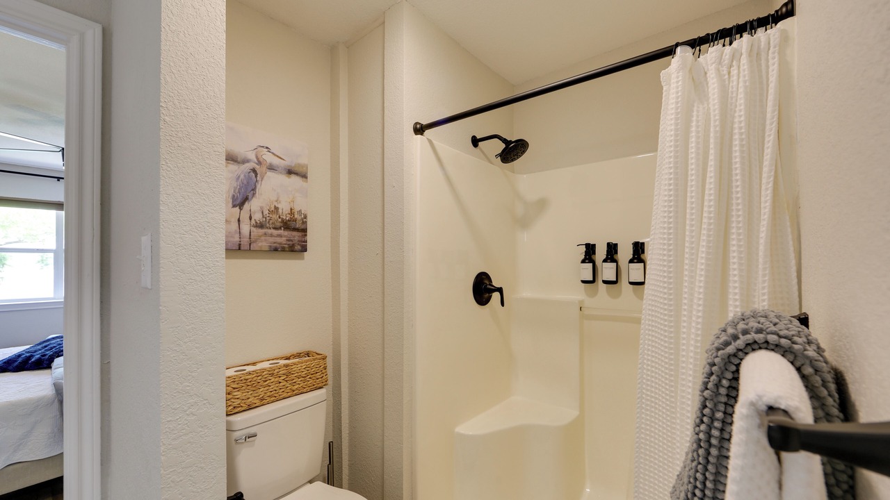 Photo of Bathroom in Seven Points