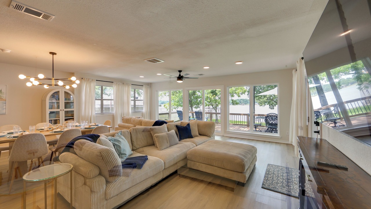 Photo of Livingroom in Seven Points