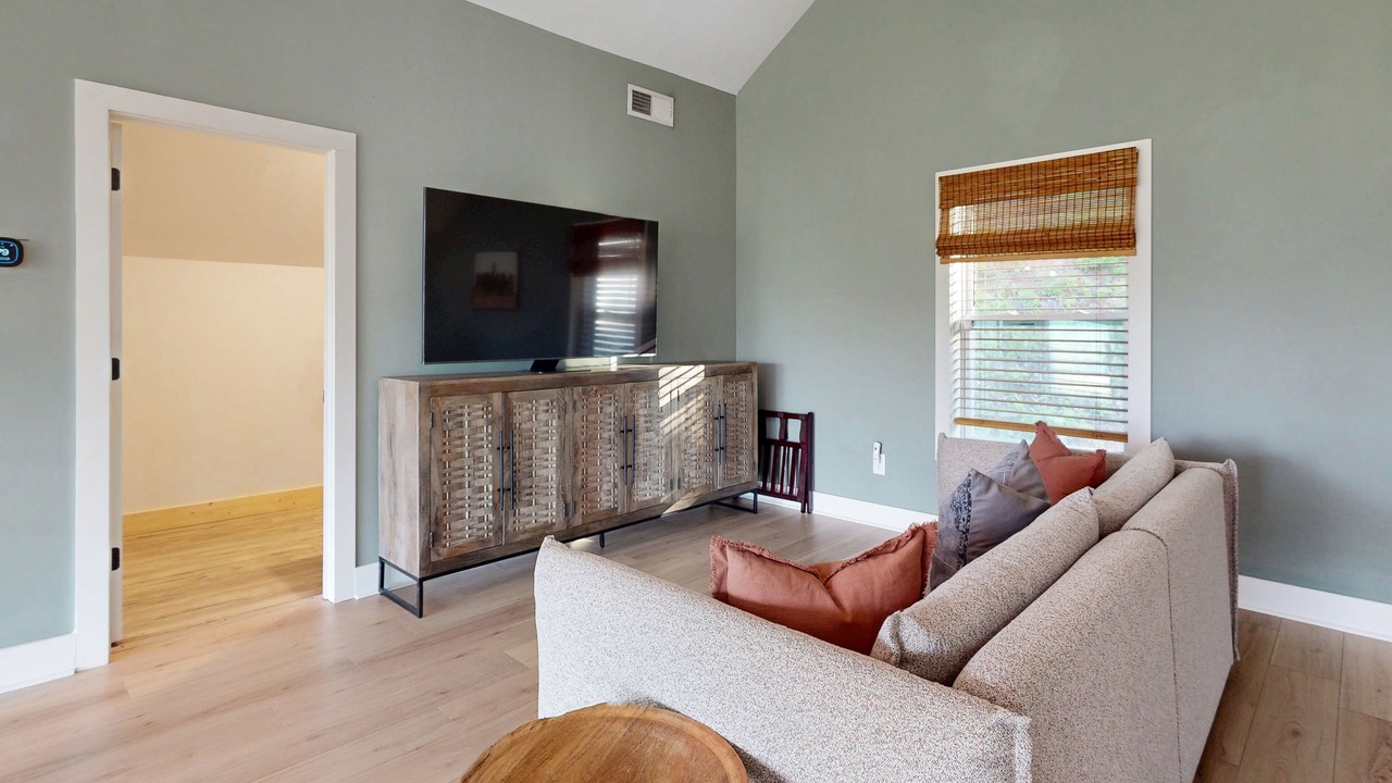 Photo of Livingroom in Ridgeline Vistas