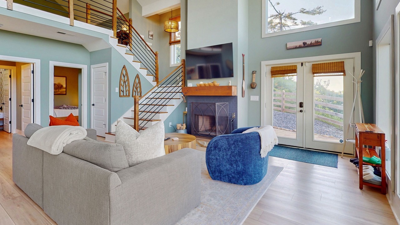 Photo of Livingroom in Ridgeline Vistas