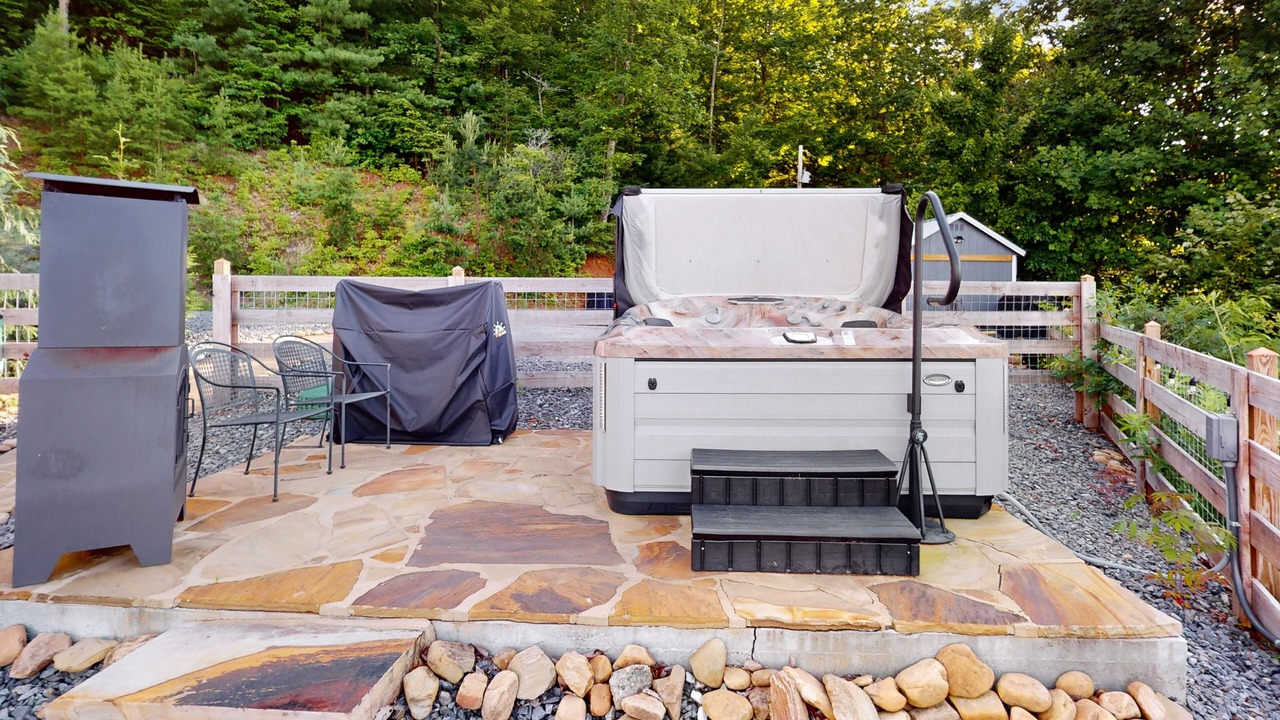Photo of Patio Balcony in Ridgeline Vistas