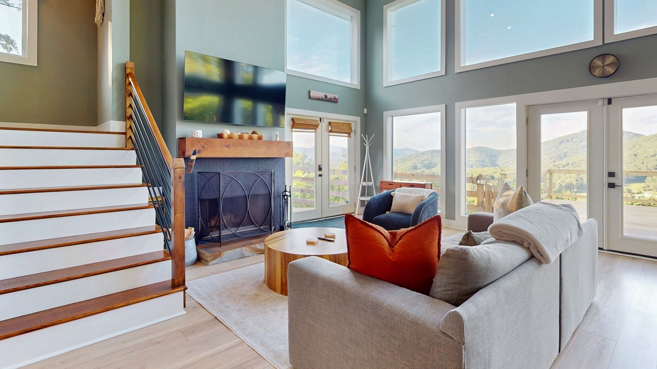 Photo of Livingroom in Ridgeline Vistas