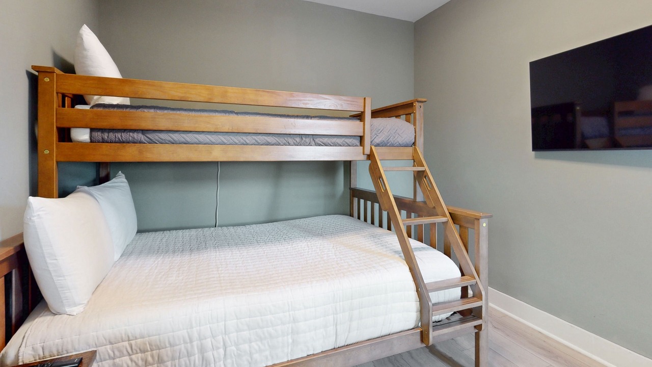 Photo of Bedroom in Ridgeline Vistas