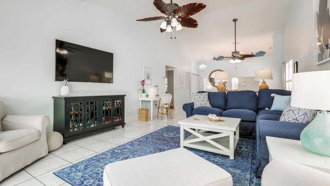Photo of Livingroom in Juno Beach