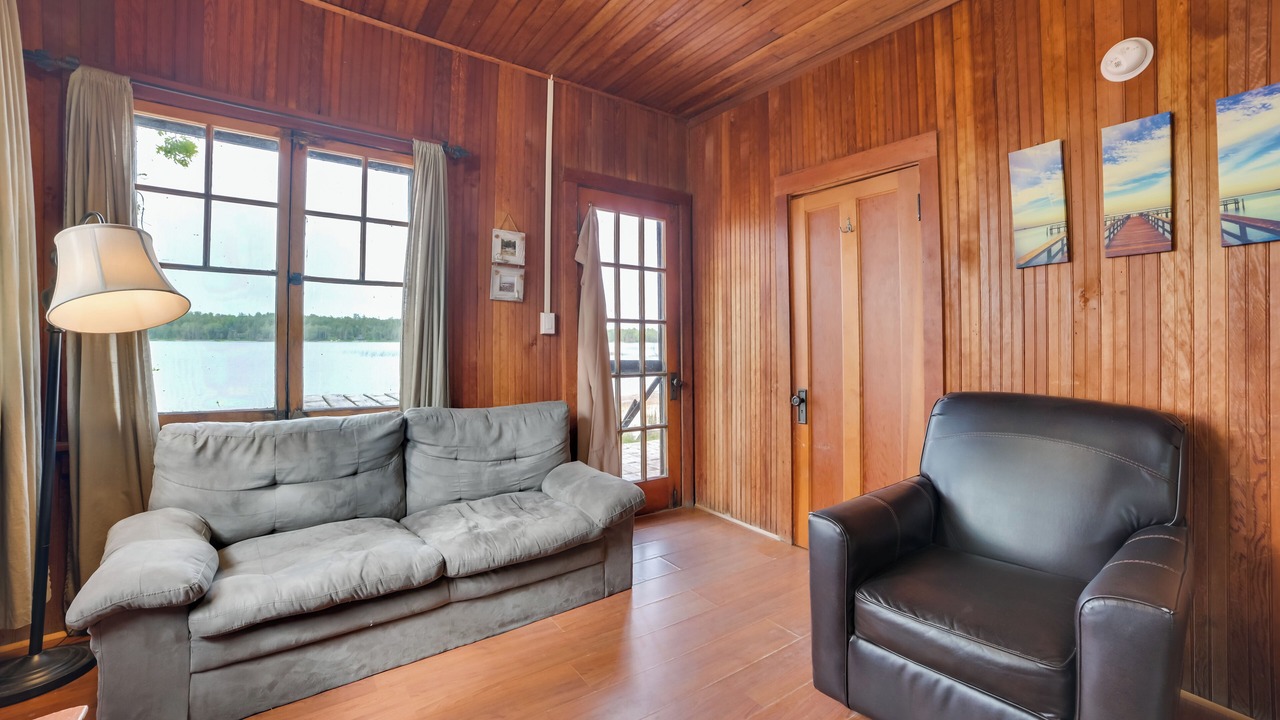 Photo of Livingroom in Cedarville