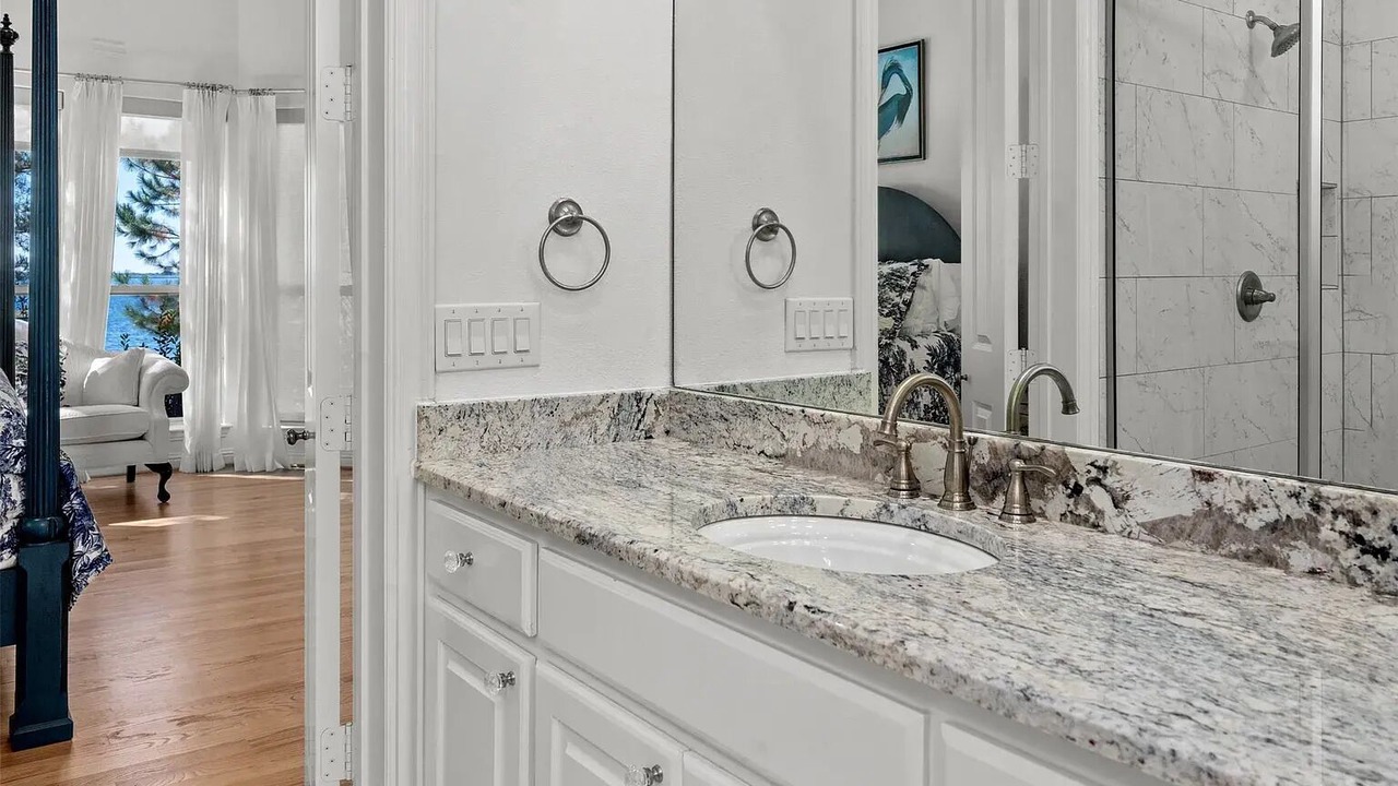 Photo of Bathroom in Star Harbor