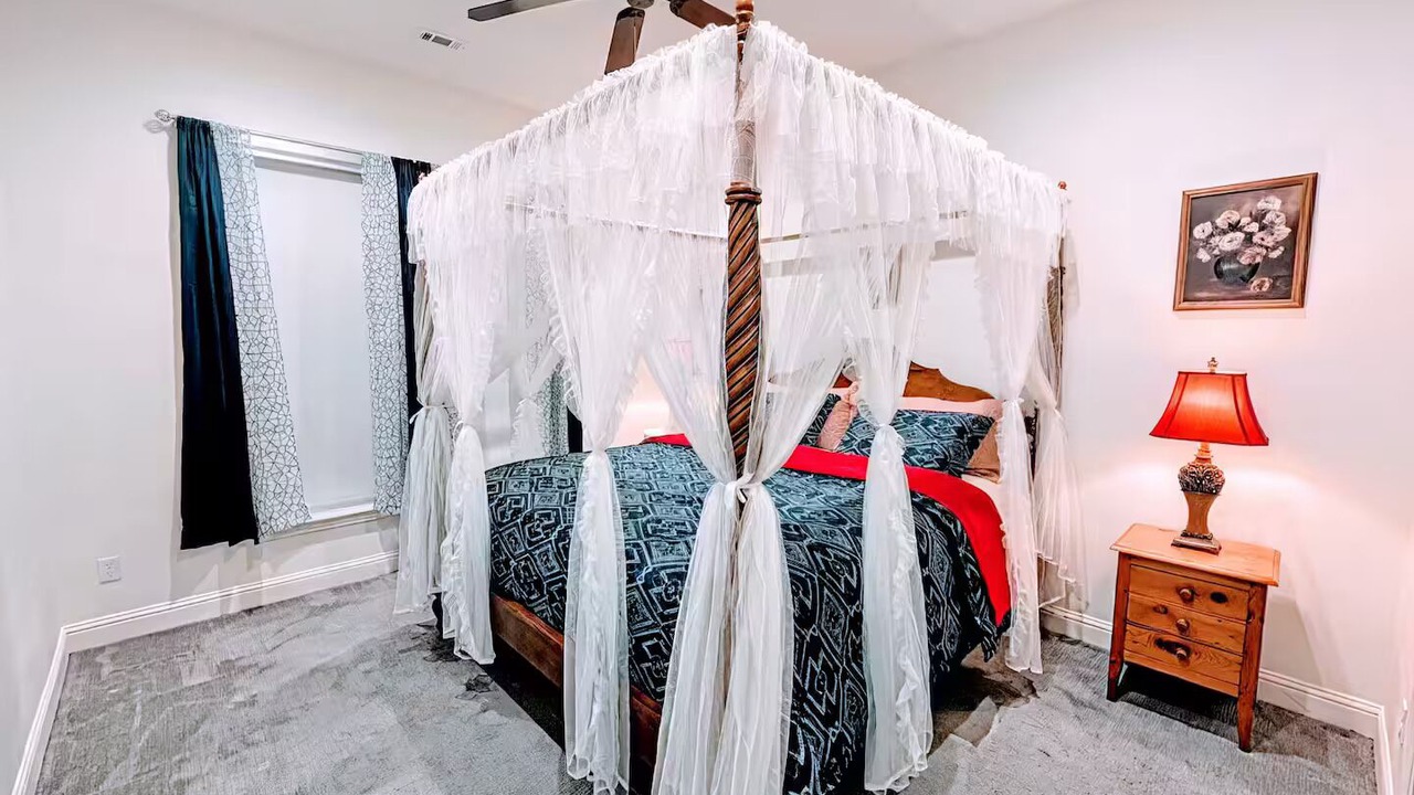 Photo of Bedroom in Star Harbor