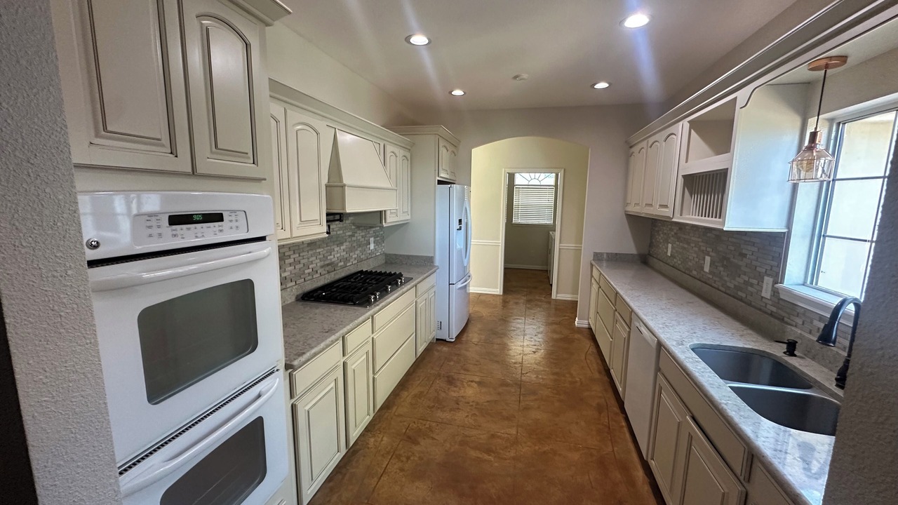 Photo of Kitchen in Alamogordo