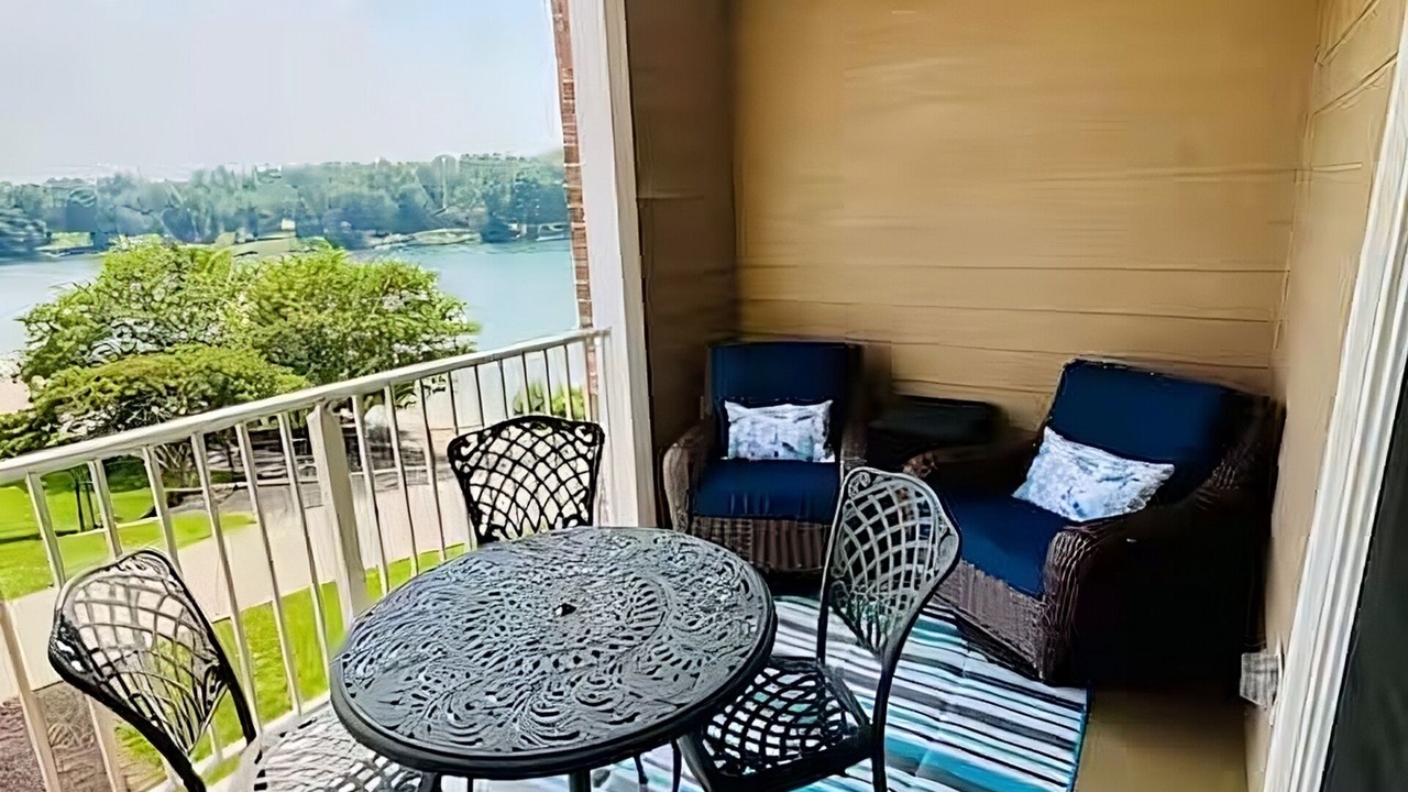 Photo of Outdoor in Smith Mountain Lake