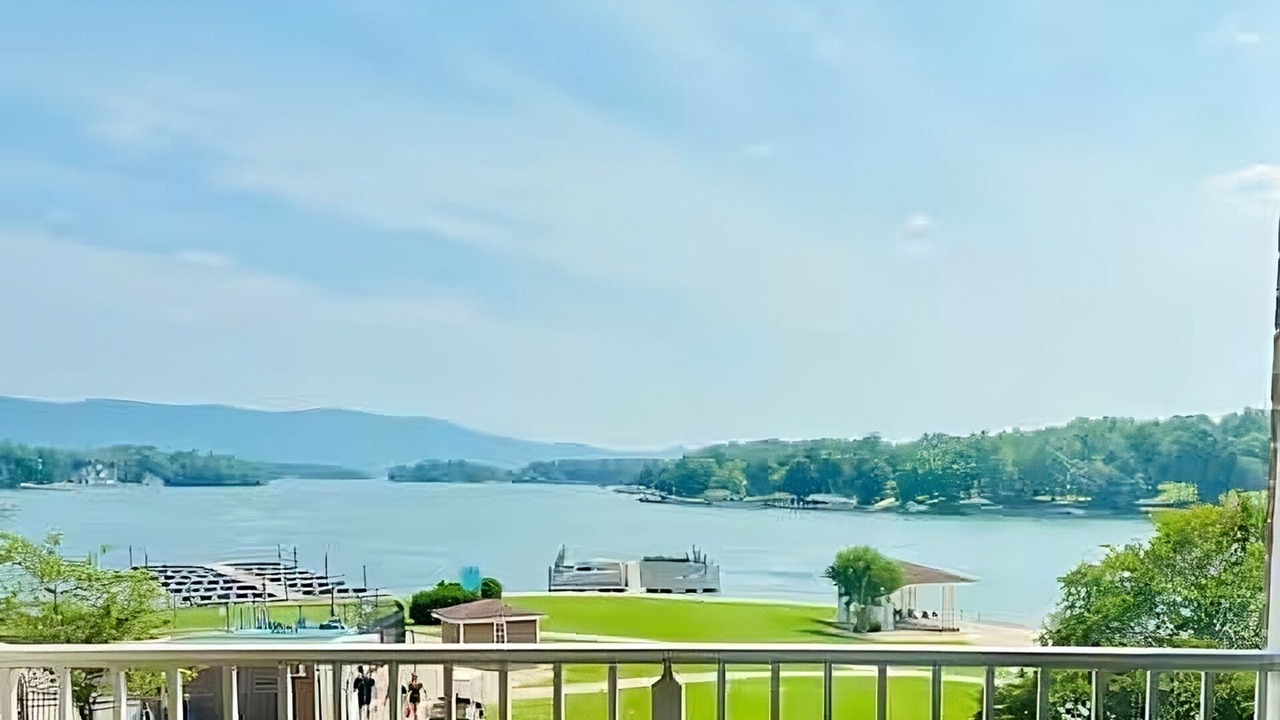 Photo of Outdoor in Smith Mountain Lake
