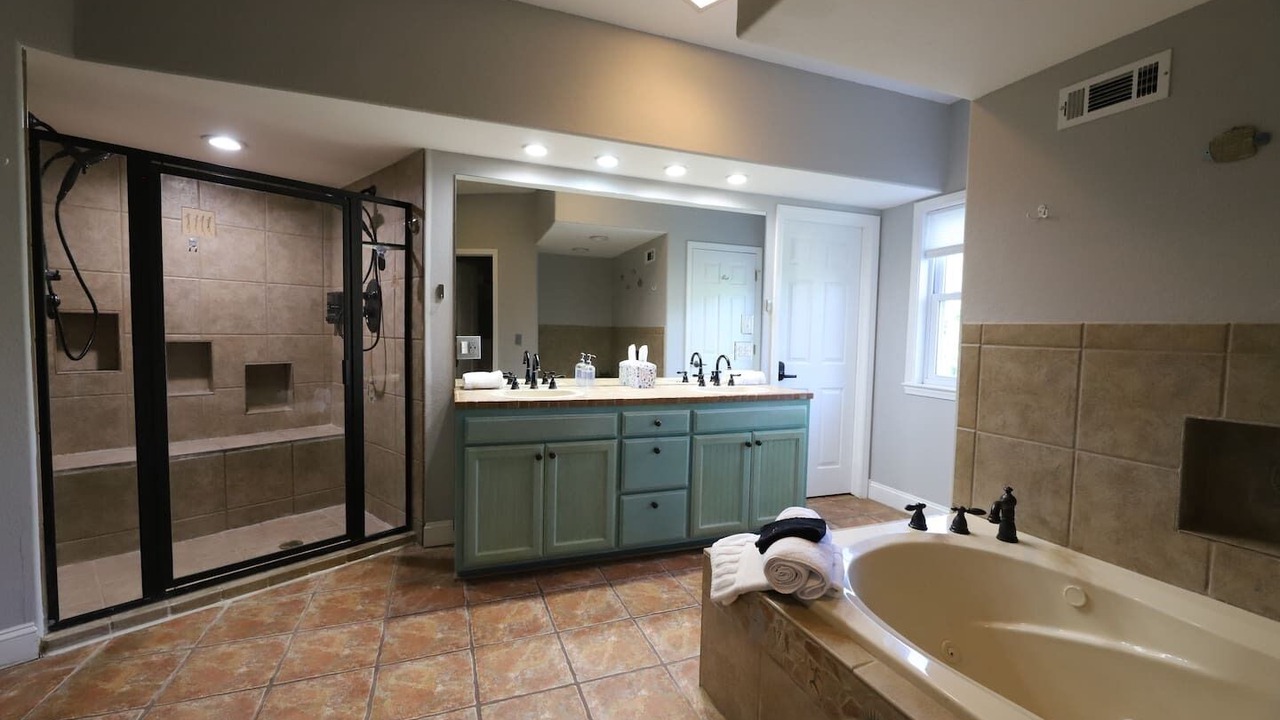 Photo of Bathroom in Rogers
