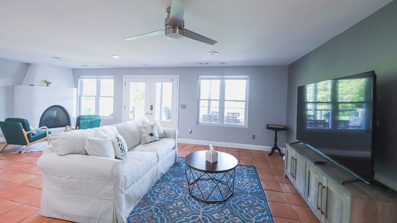 Photo of Livingroom in Rogers