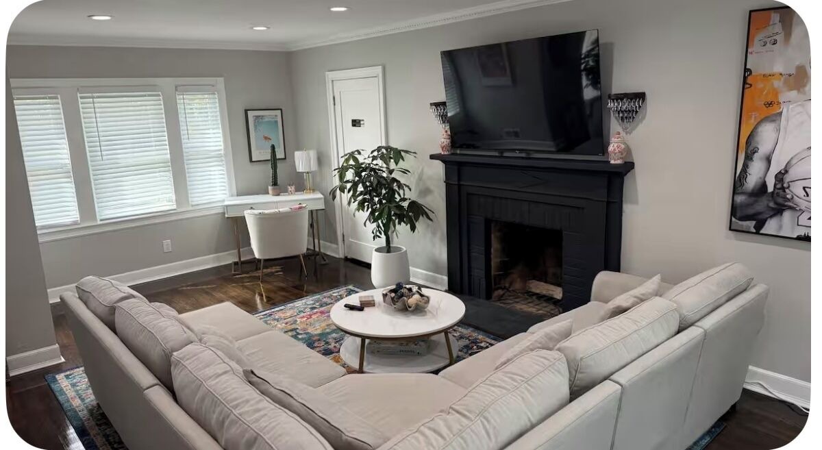 Photo of Livingroom in South Valley Stream