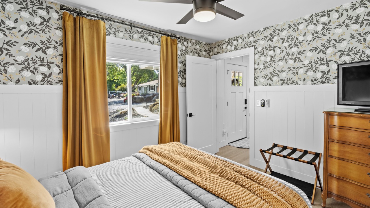 Photo of Bedroom in Loomis