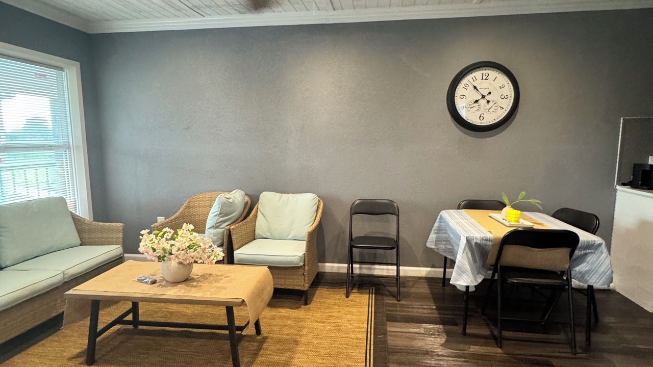 Photo of Livingroom in Quinlan