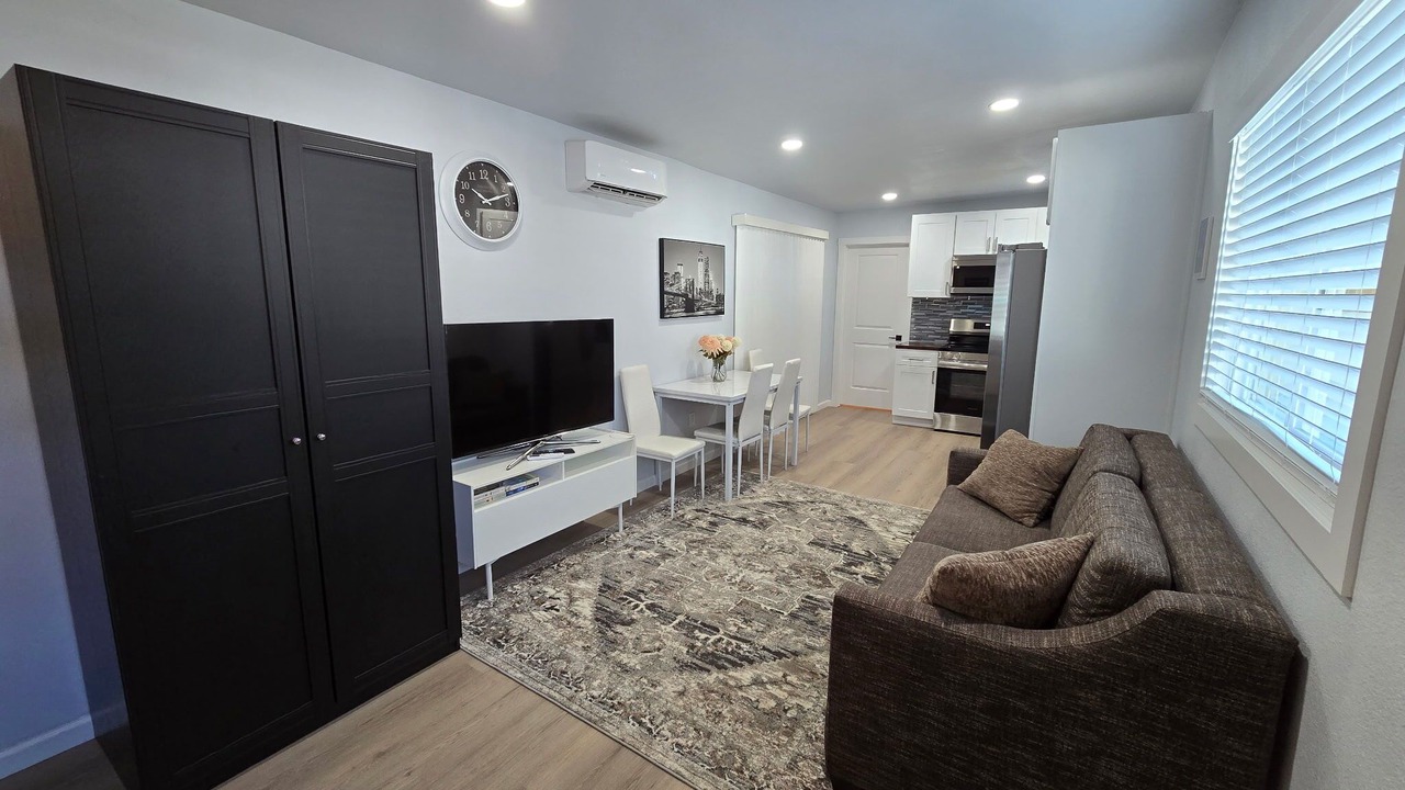 Photo of Livingroom in Carver